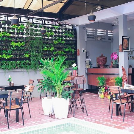 Sy Guesthouse Phnom-Penh Buitenkant foto