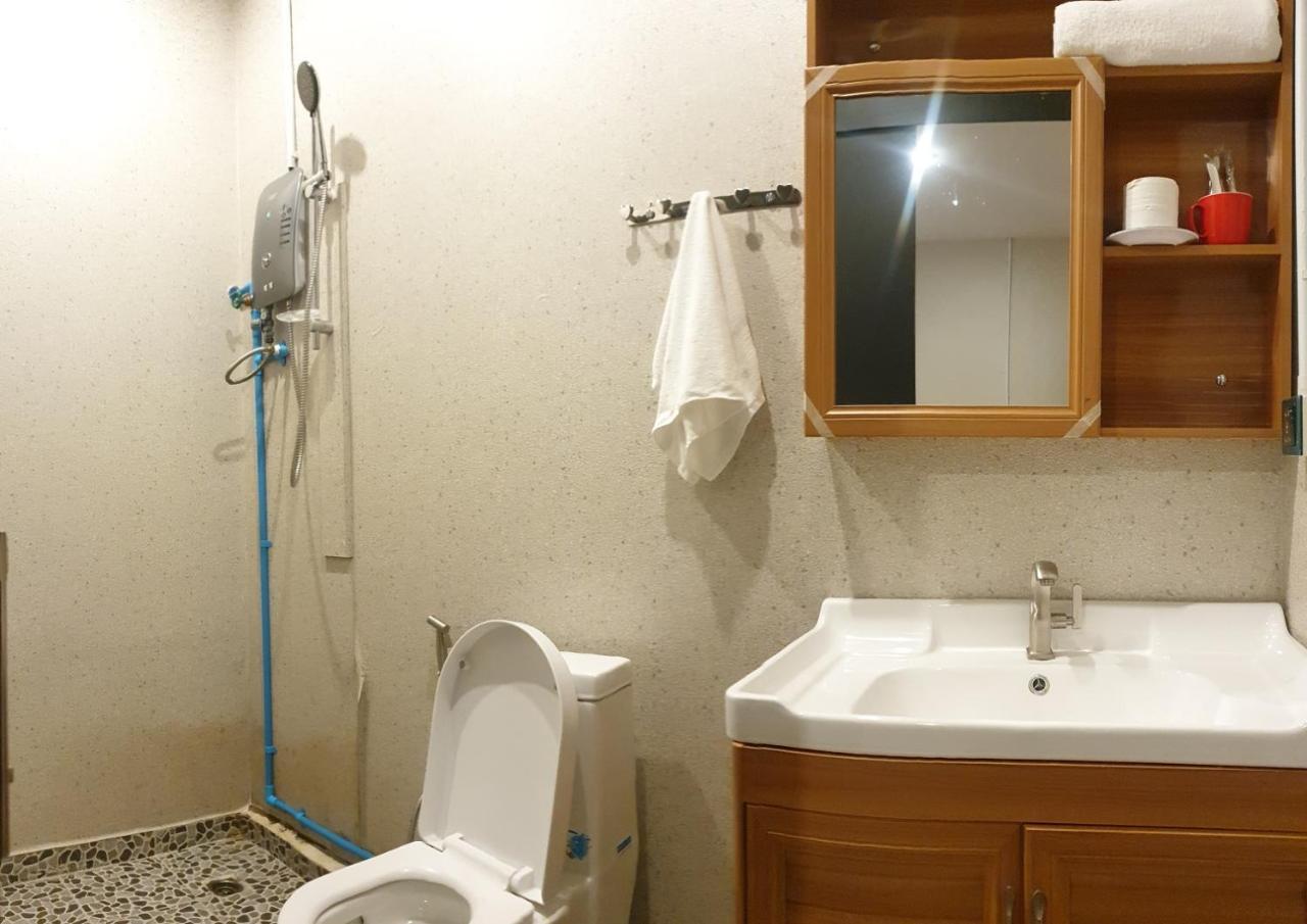 Sy Guesthouse Phnom-Penh Buitenkant foto