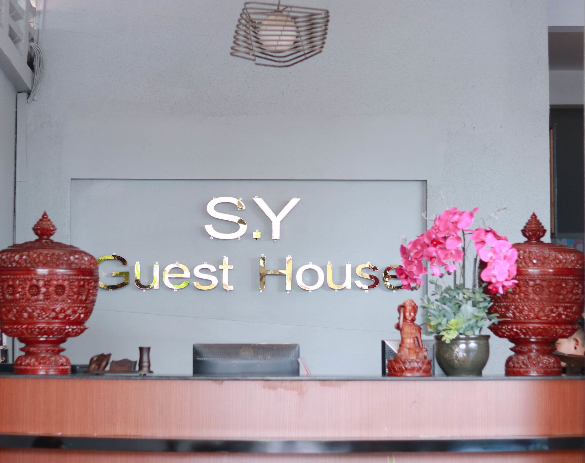 Sy Guesthouse Phnom-Penh Buitenkant foto